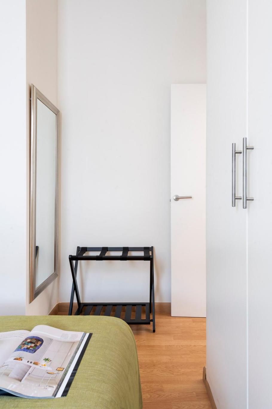Apartamento Familiar Nuevo De Diseno En La Mejor Zona De Triana, Parking Included Sevilla Kültér fotó