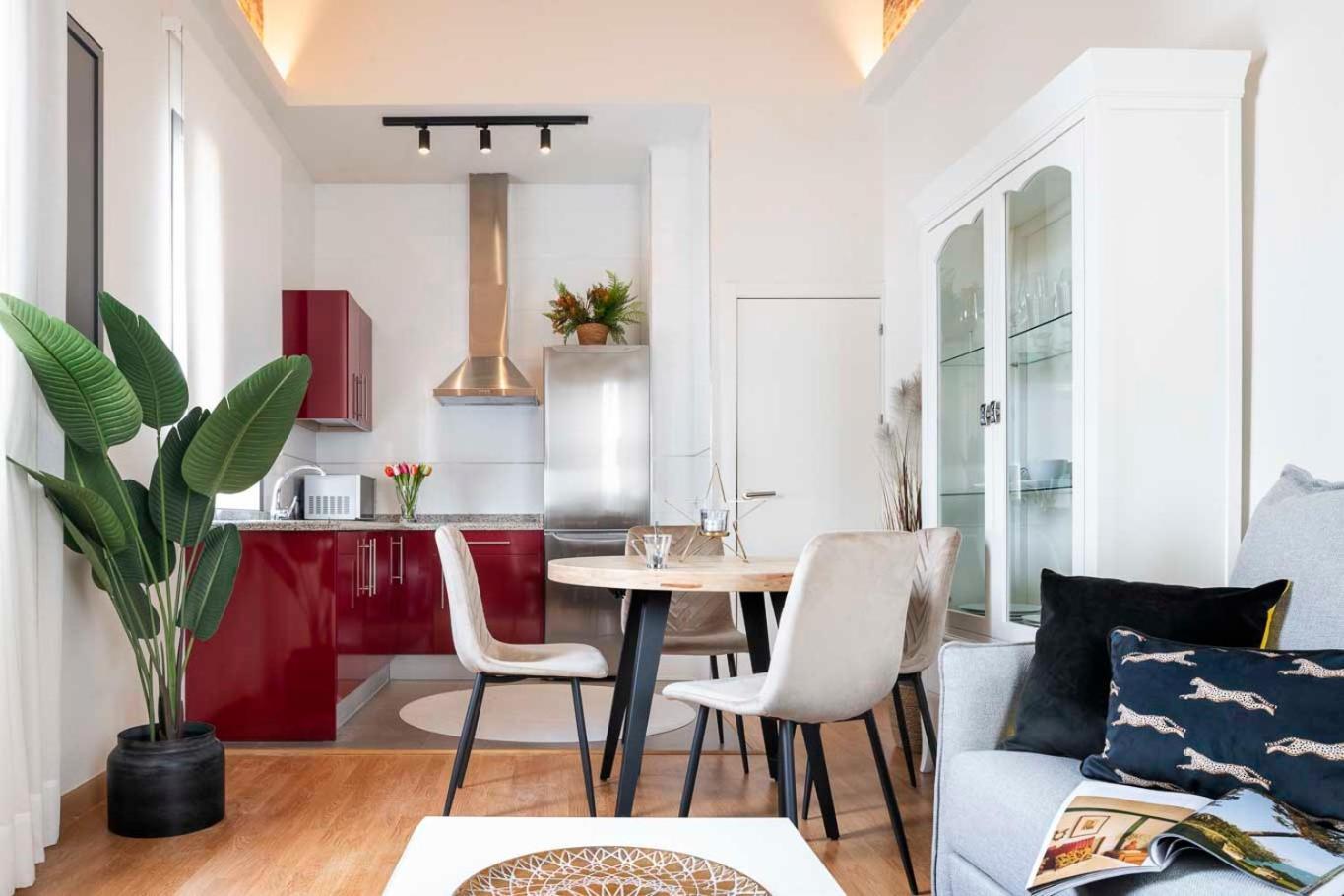 Apartamento Familiar Nuevo De Diseno En La Mejor Zona De Triana, Parking Included Sevilla Kültér fotó